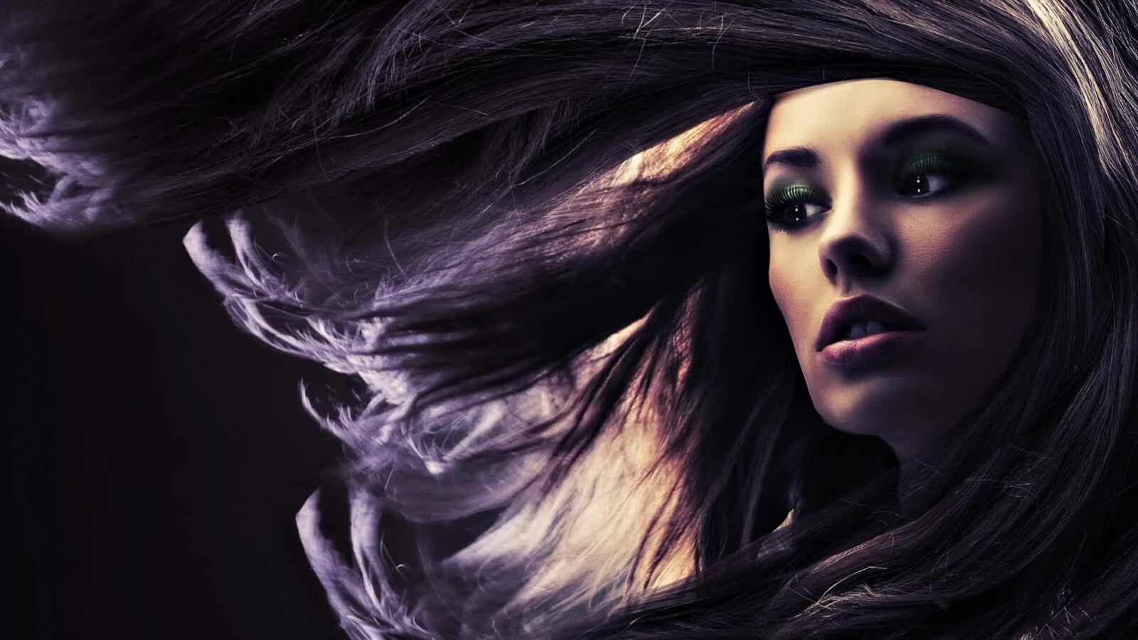 Beautiful Girl Face Dark Hairs - Free Live Wallpaper