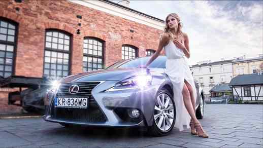 LiveWallpapers4Free.com | Beautiful blonde in a white dress and silver Lexus