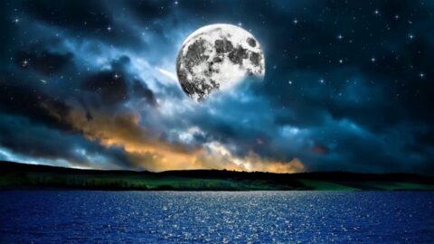 Starry Night | Dark Sky | Big Moon and Lake | Landscape 4K – Live Desktop Theme